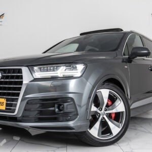 Audi Q7 S-Line 3.0L TDi V6 Quattro 7 places / Full Option